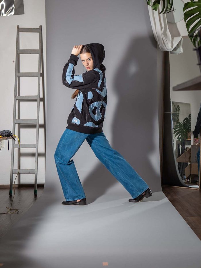 Lorena Black Sweatshirt